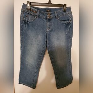 G21 Stylish Blue Cropped Women's Jeans